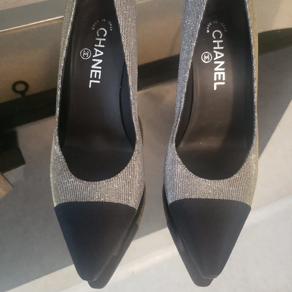 Chanel Sparkle Heels 38.5 GORGEOUS!!! RARE πππ - Picture 14 of 17